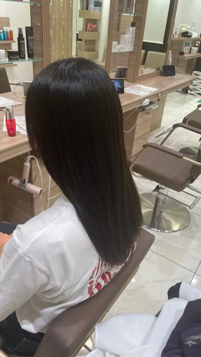 セミロング カット 縮毛矯正 ハイトーン募集中 💜✝️荒川優輝のヘアスタイル
