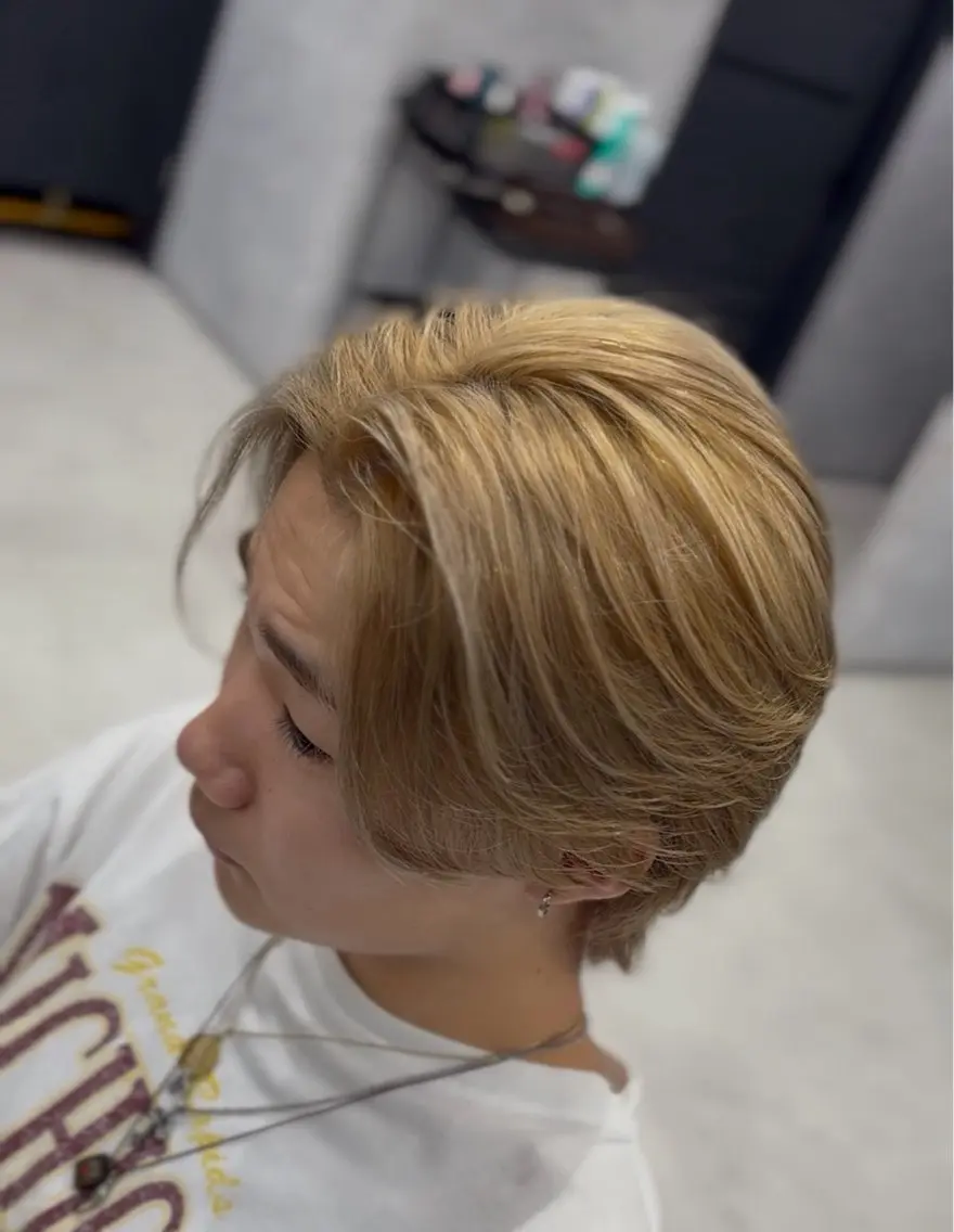 セミロング カラー メンズ カット ヘアカラー トリートメント はやと【エクステ ×ブリーチ特化】のヘアスタイル