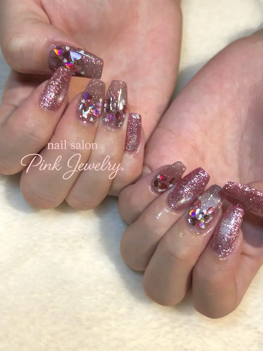ネイル ハンドネイル Pink Jewelry.のネイルデザイン