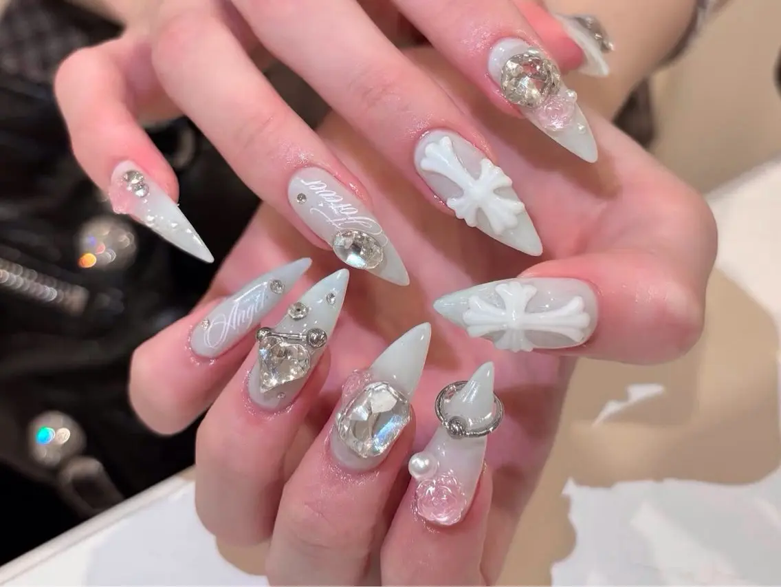 ネイル オーロラネイル ボルドー ブラウン 氷ネイル・うるうるネイル キラキラネイル ハンドネイル Sora  Nail 長さ出し専門店のネイルデザイン