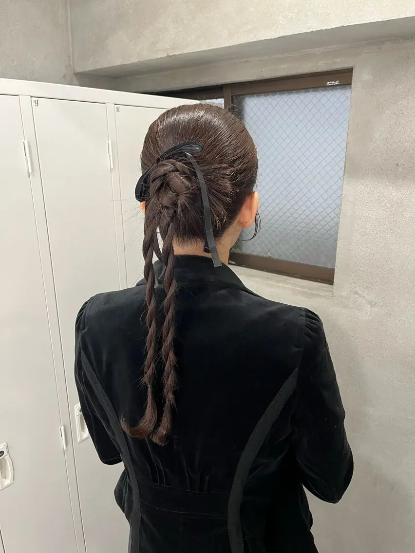 ヘアセット sena⌇ベージュ⌇ ブリーチなしWカラーのヘアスタイル