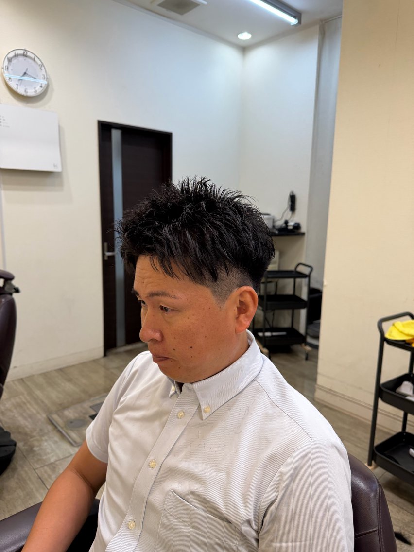 ショート メンズ 呉屋 俊介のヘアスタイル