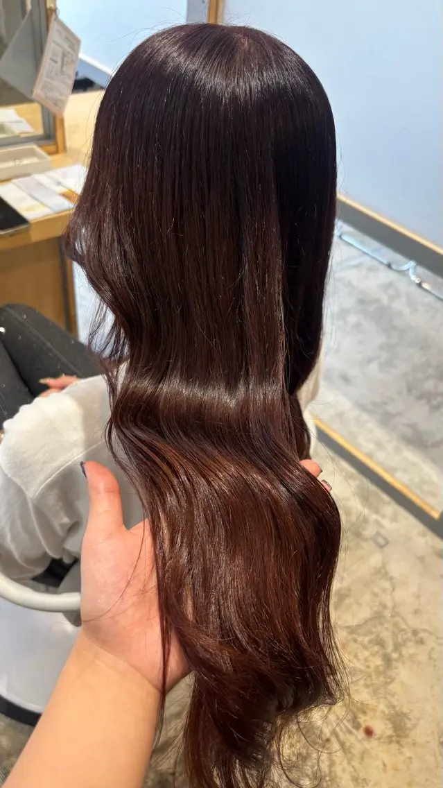 ロング 吉丸 涼花のヘアスタイル