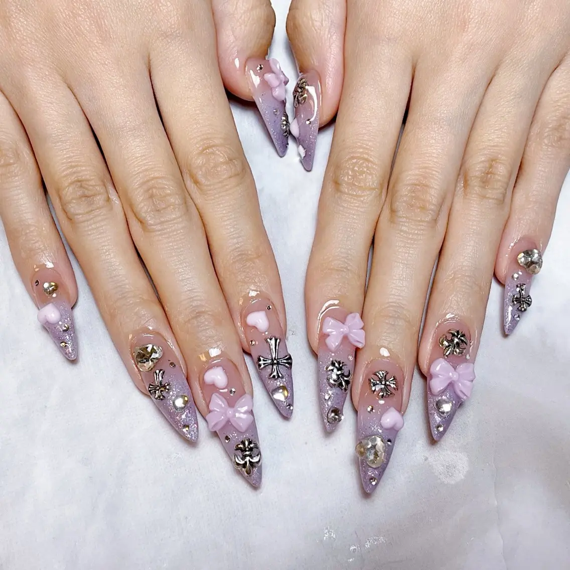 ネイル ハンドネイル 🍭Yun nail hyejin🌸のネイルデザイン