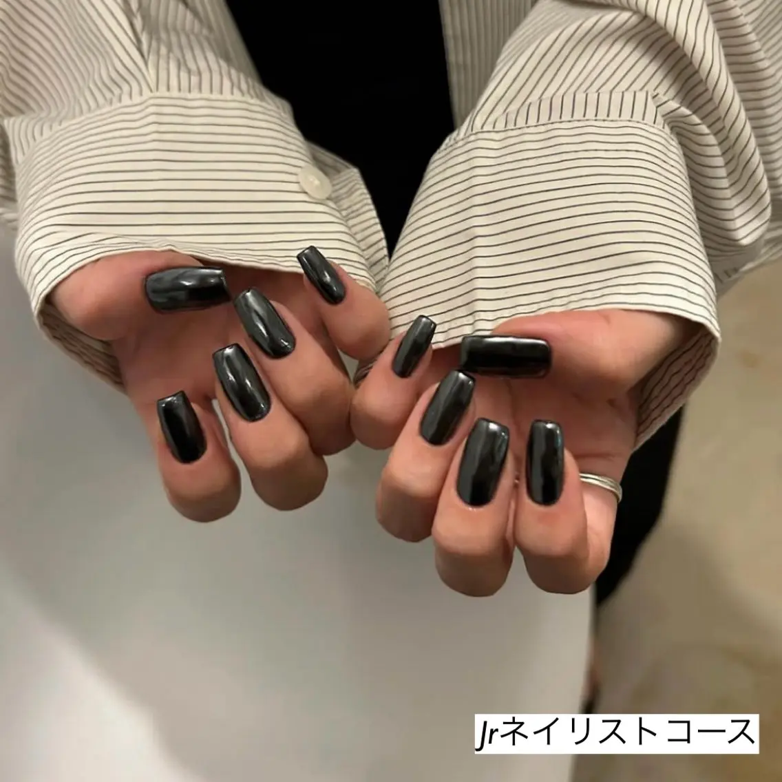 ネイル ミラーネイル ワンカラーネイル ハンドネイル nail salon 9NINEのネイルデザイン