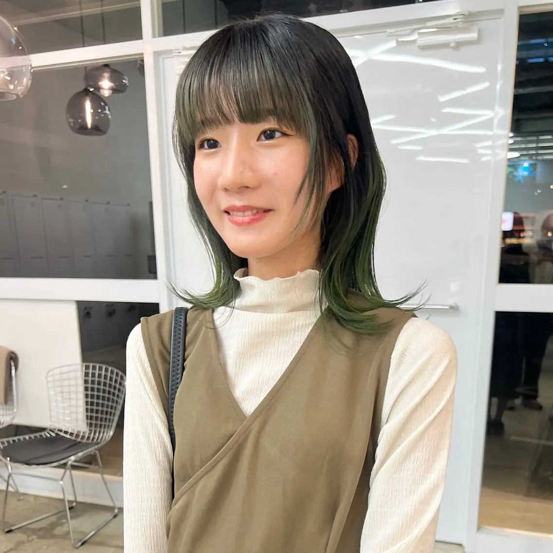 セミロング カラー バレイヤージュ レイヤーカット クロスパーマ× 透明感カラー✂︎のヘアスタイル