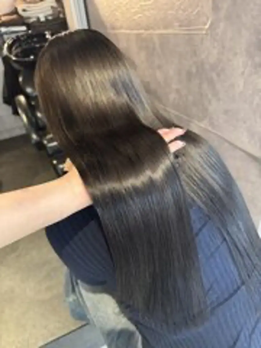 ロング カラー 💜eluあやね💜 🫧カラー・縮毛矯正のヘアスタイル