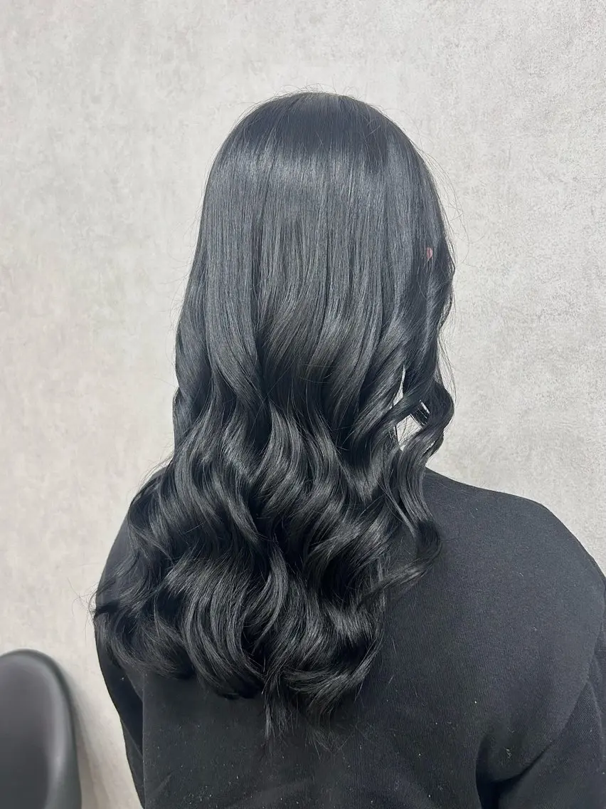 ロング ヘアカラー トリートメント 澤木 愛美のヘアスタイル