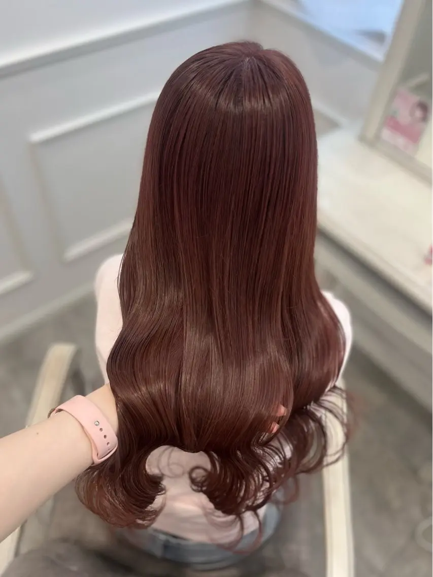 ロング カラー 新井 凪のヘアスタイル