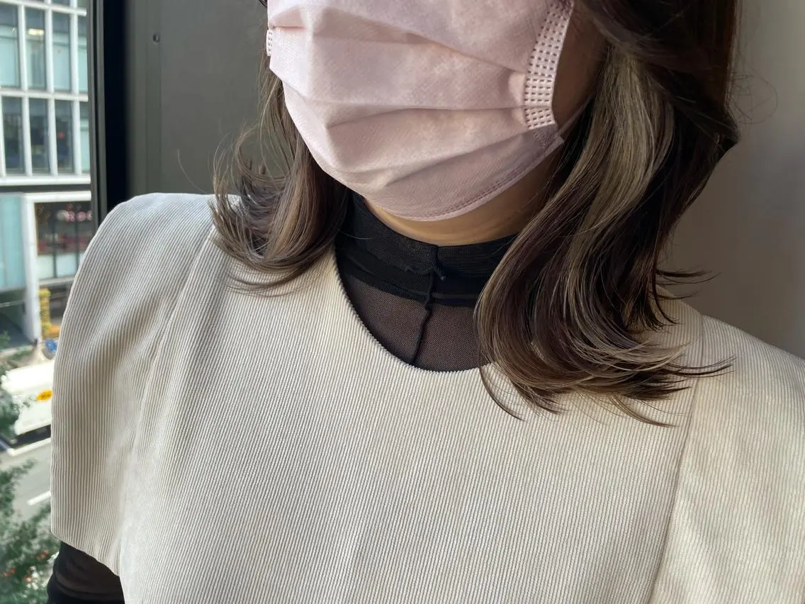 ミディアム カラー グレージュ ブリーチ👩‍🦳/ ‪✂︎MANAMIのヘアスタイル