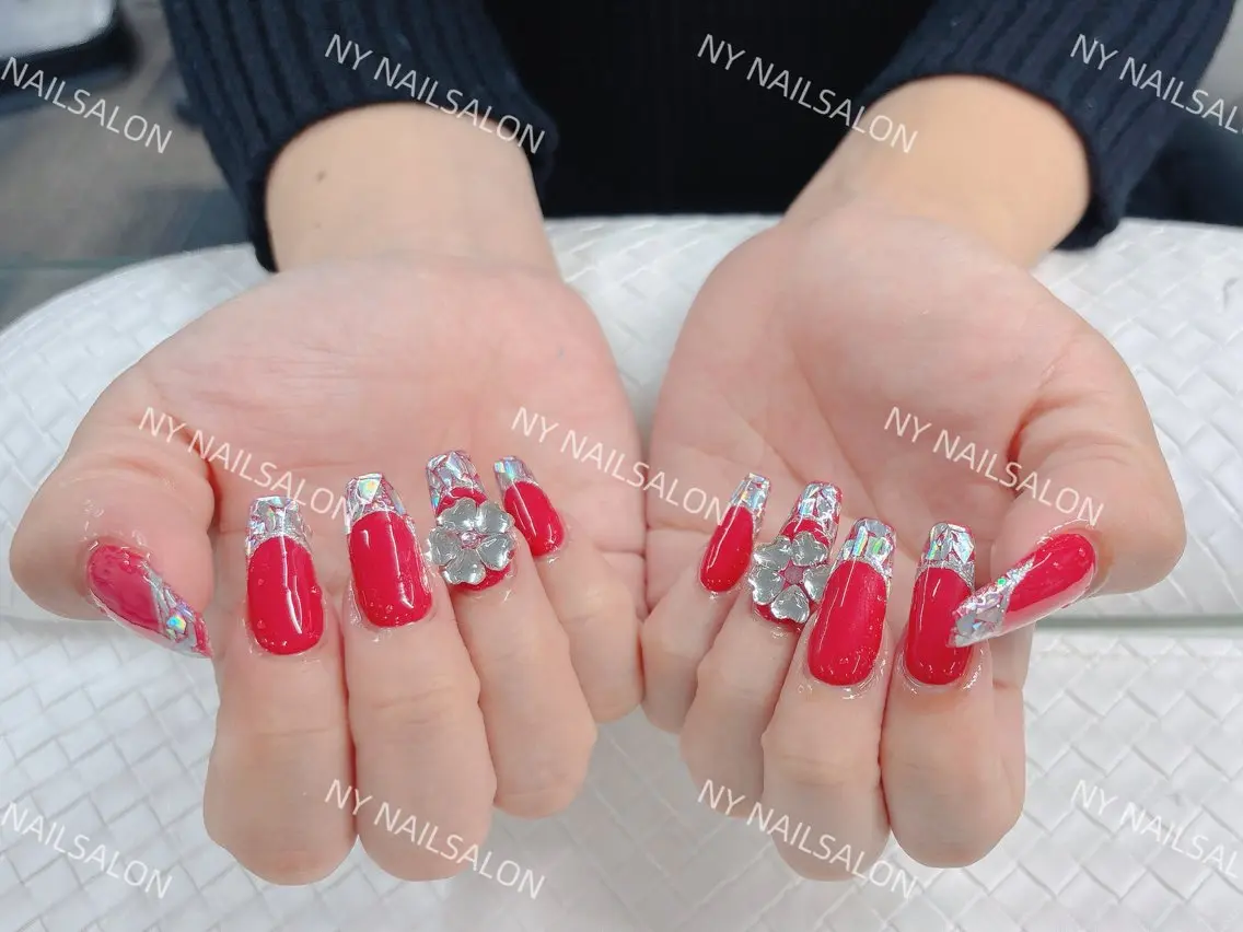 ネイル 長さ出し フットネイル フレンチネイル ジェルネイル ガーリー ハンドネイル NYネイルサロン 千葉中央店のネイルデザイン