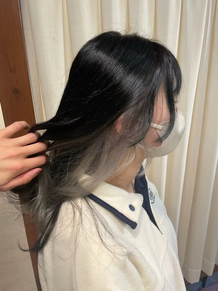 セミロング カラー ブリーチ ヘアカラー トリートメント 羽田翔大/ブリーチ/ レイヤー/店長のヘアスタイル