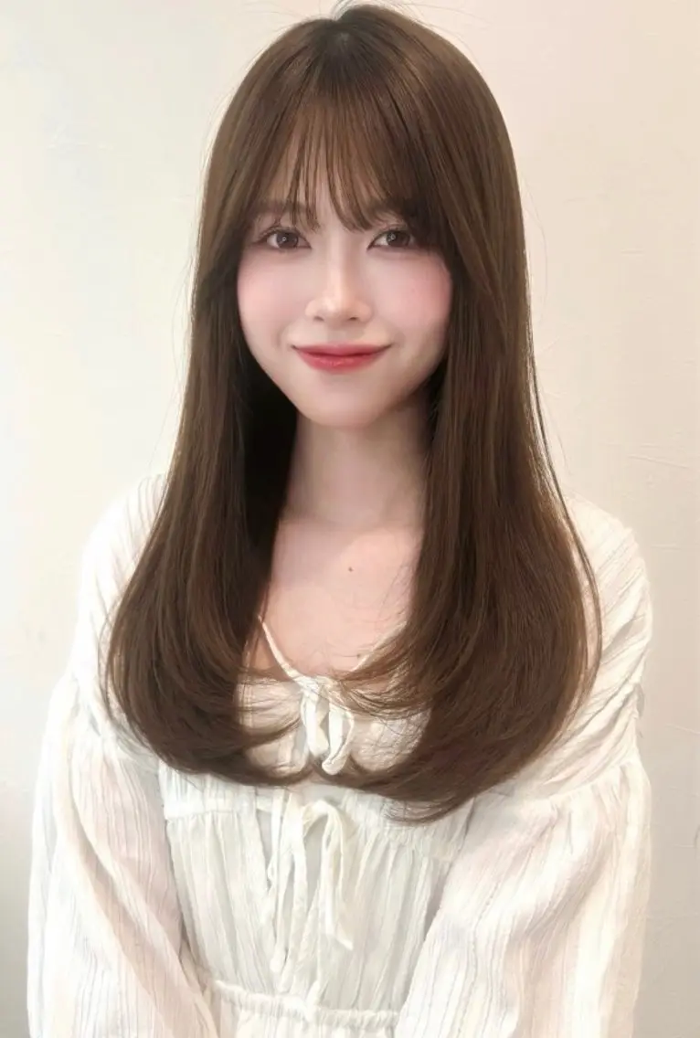 ロング くびれヘア レイヤーカット カット ヘアカラー ゆあ🤎暖色系🍊 まつ毛パーマ👀🎀のヘアスタイル