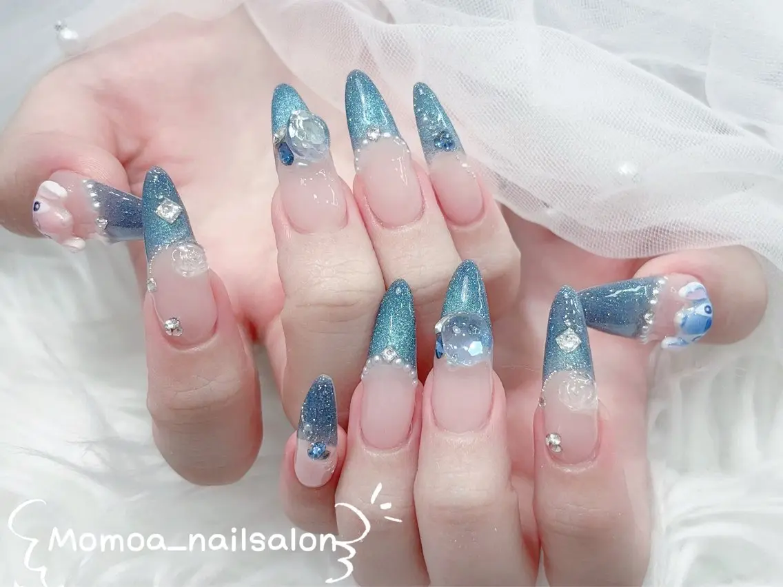 ネイル キラキラネイル 韓国ネイル スカルプネイル ハンドネイル MoMoA Nail ネイル長さ出し専門店のネイルデザイン