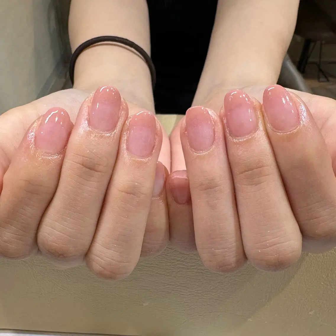 ネイル グラデーション オフィスネイル ハンドネイル 【ナクレネイル】川崎 rioのネイルデザイン