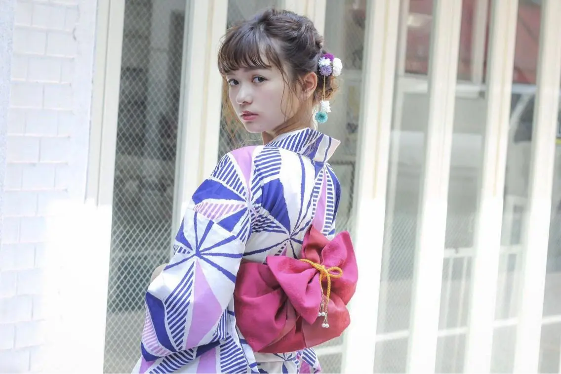 ミディアム ヘアアレンジ 浴衣 韓国ヘア🇰🇷 トヨキトキコのヘアスタイル
