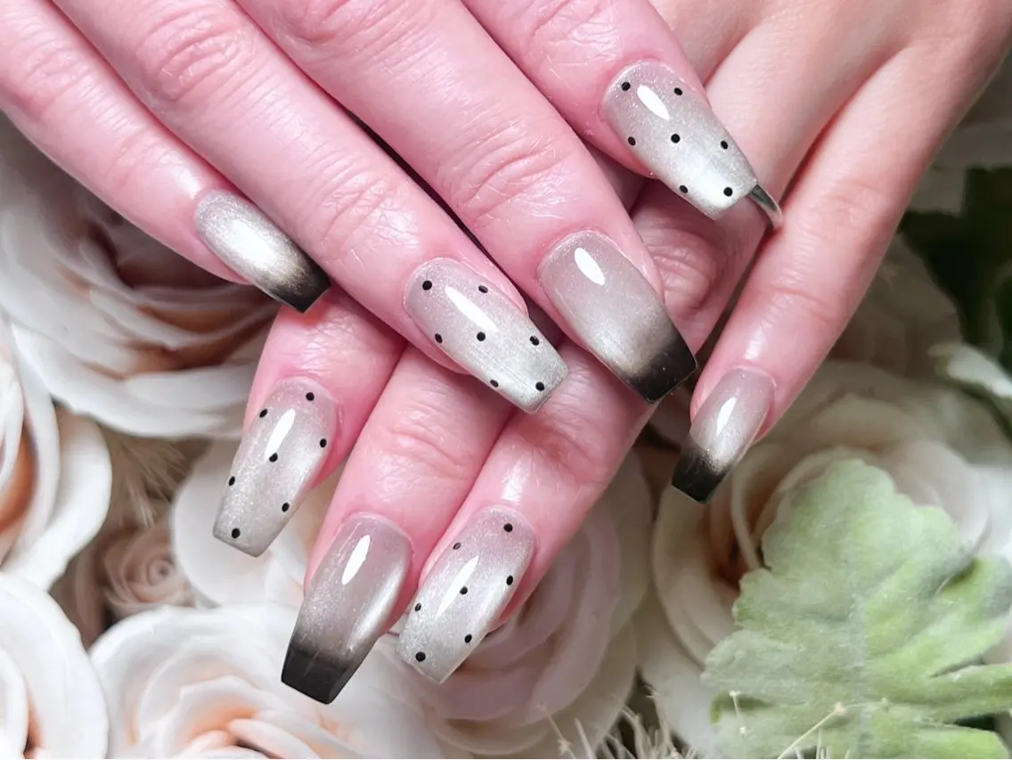 ネイル 成人式 ロングネイル マグネットネイル 持ち込み ワンカラーネイル ハンドネイル Painty nailのネイルデザイン