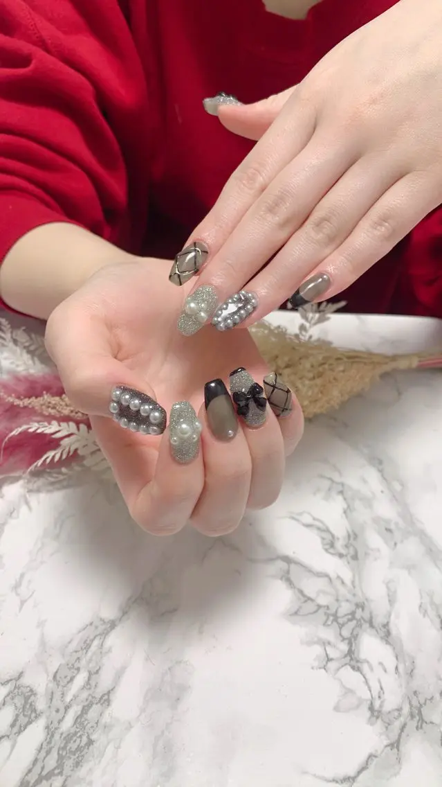 ネイル ハンドネイル はな💎ネイル ワンホン、長さ出しのネイルデザイン