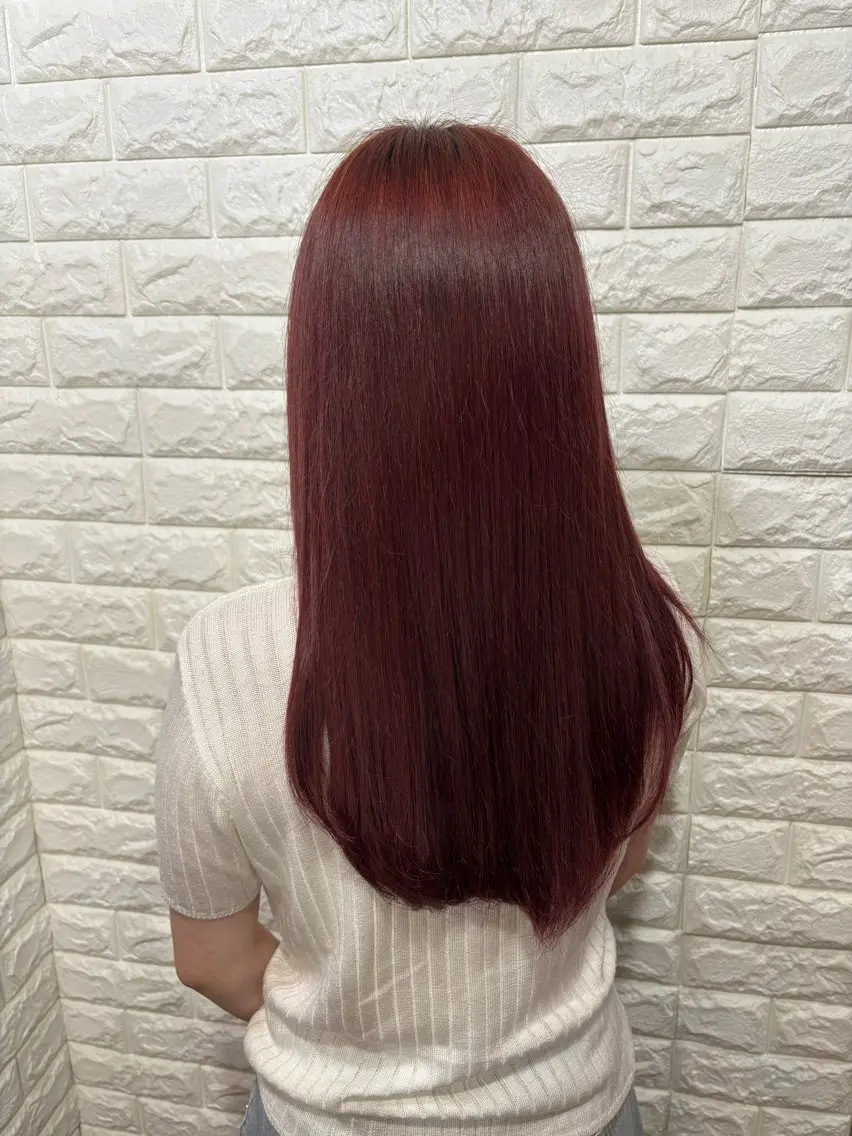 ロング カラー 上田 瑠海音のヘアスタイル