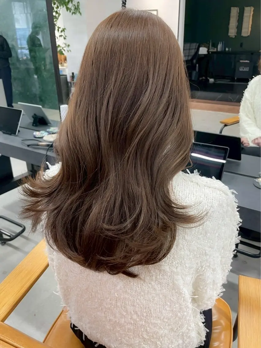 ロング かおり/似合わせ/ 透明感カラーのヘアスタイル