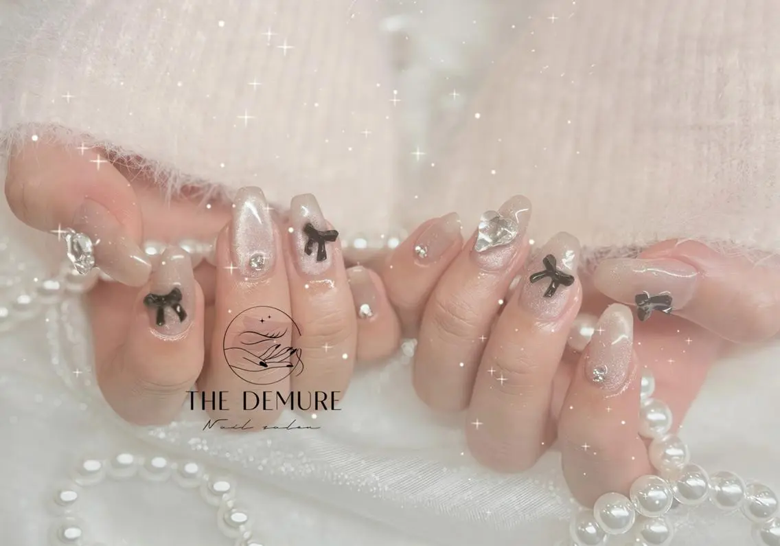 ネイル アートネイル フットネイル キラキラネイル 韓国ネイル ロングネイル ハンドネイル Ella nailのネイルデザイン