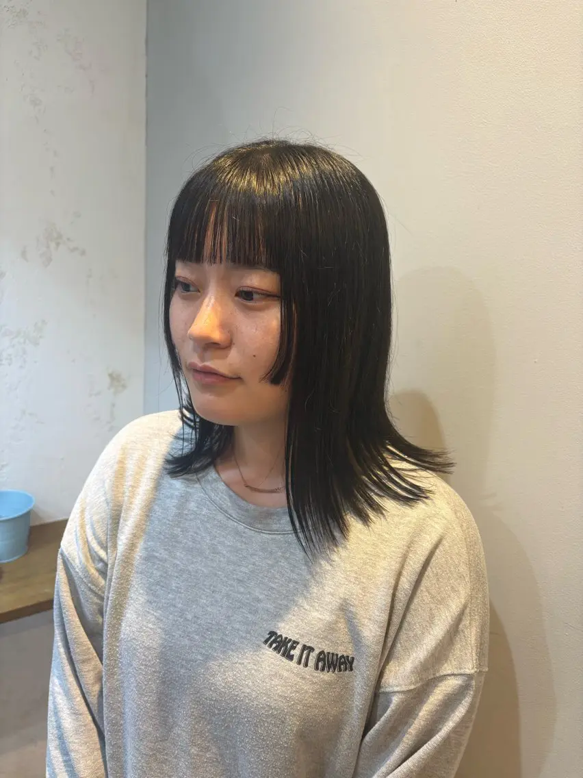 セミロング 韓国ヘアー🇰🇷 MIWAのヘアスタイル