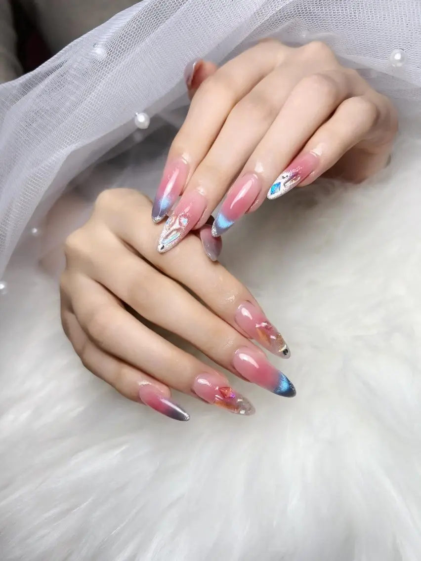 ネイル 韓国ネイル 水色 マグネットネイル ニュアンスネイル オフィスネイル ハンドネイル Hana Rose Nailのネイルデザイン