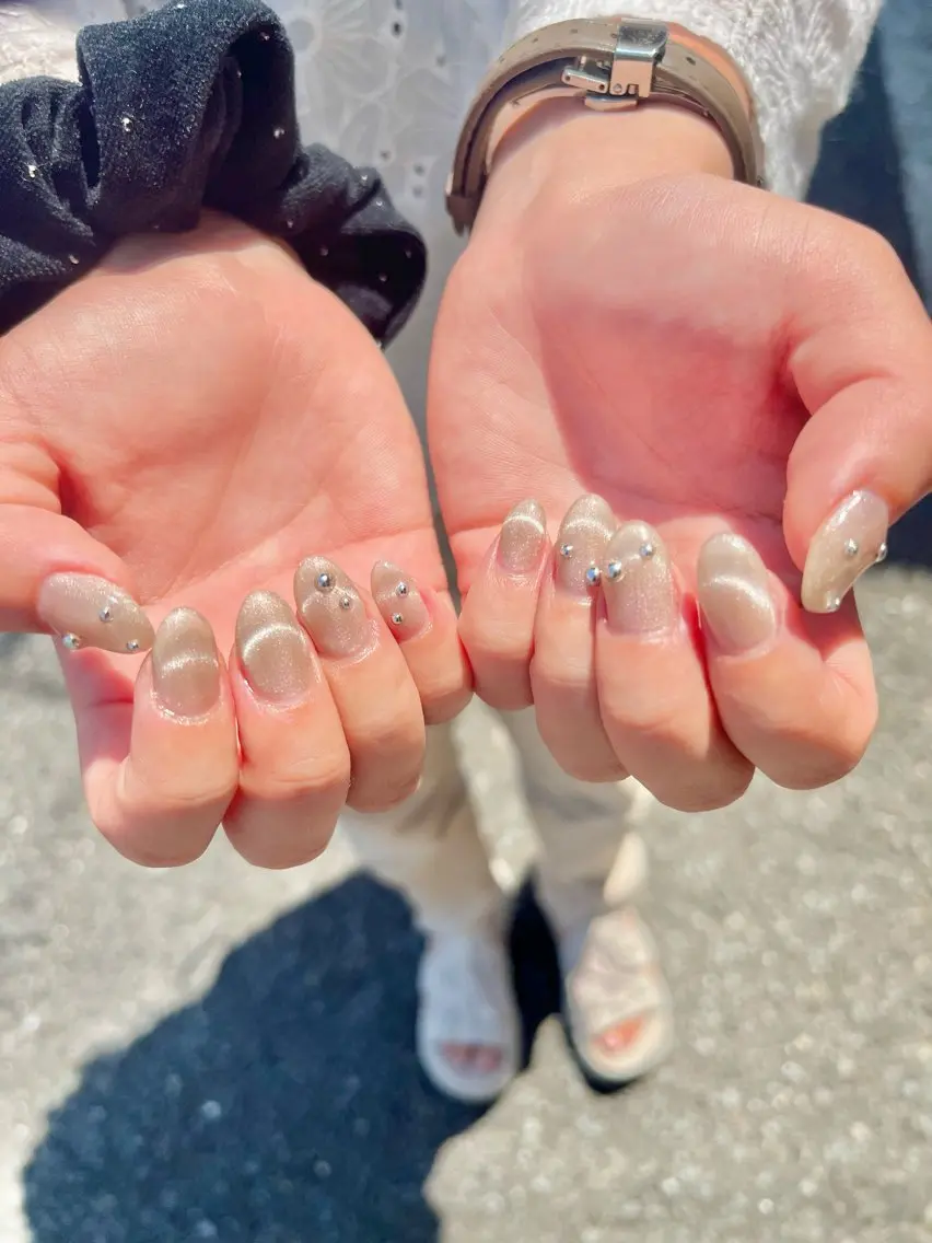 ネイル フレンチネイル マグネットネイル マグネットフレンチ ハンドネイル nail room.のネイルデザイン