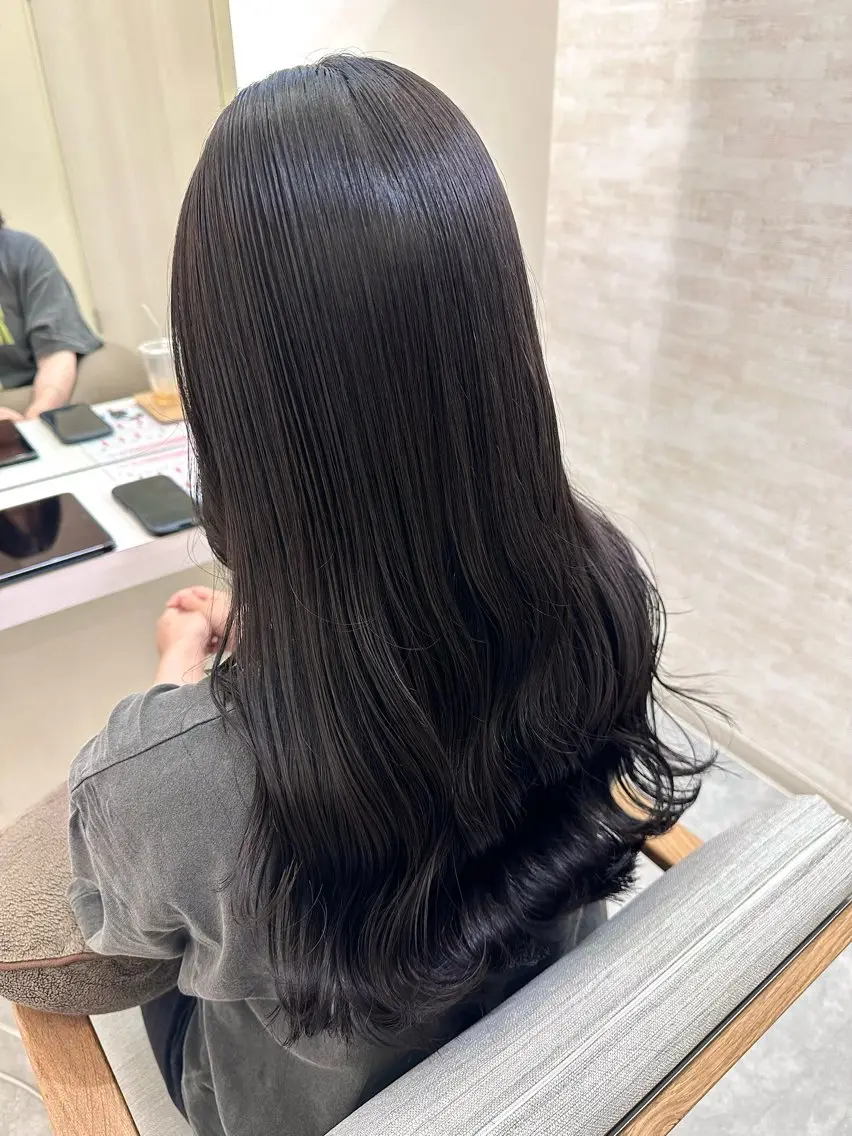 ロング カット ヘアカラー トリートメント 髪質改善&ヘアケア 永山若奈のヘアスタイル