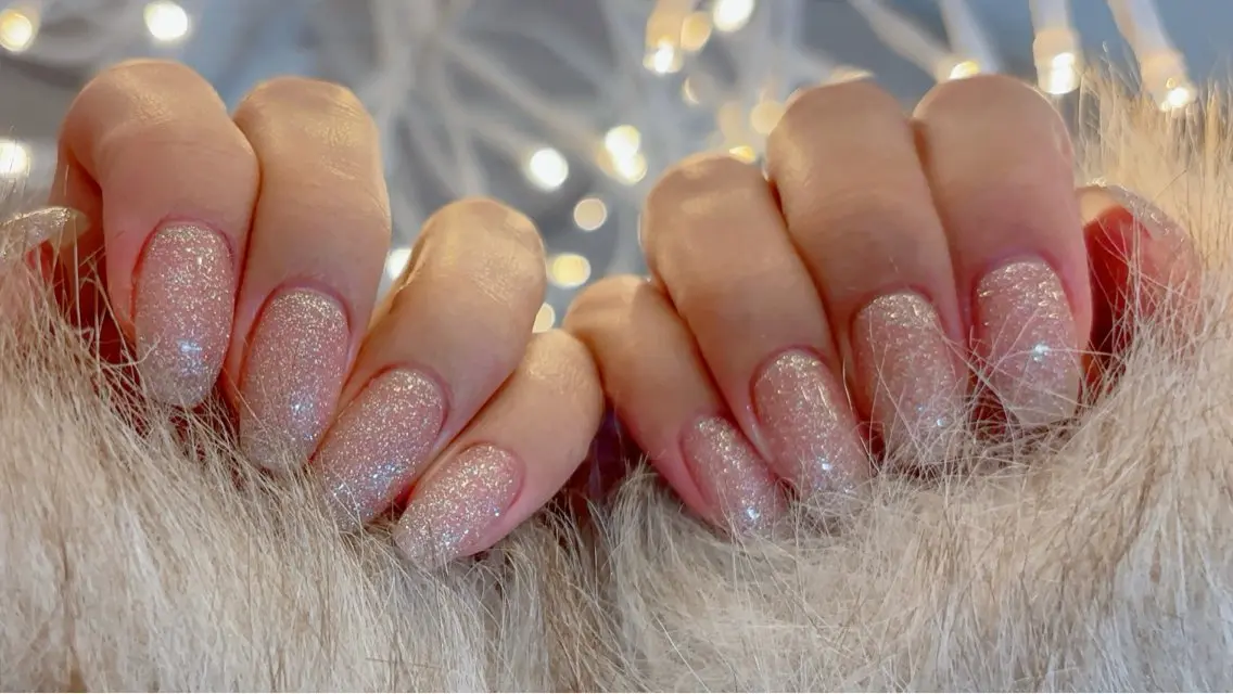 ネイル 成人式 フラッシュネイル フットネイル ジェルネイル 卒業式 ハンドネイル mione_ou nail salonのネイルデザイン