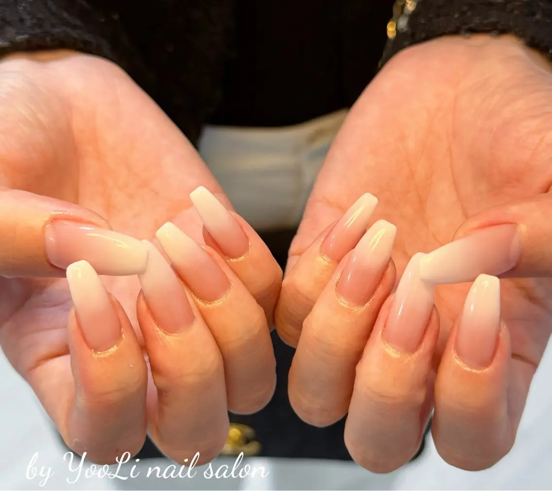 ネイル アートネイル オーロラネイル チークネイル フレンチネイル ガラスフレンチ ハンドネイル 🎀🎀YooLi Nail Salonのネイルデザイン