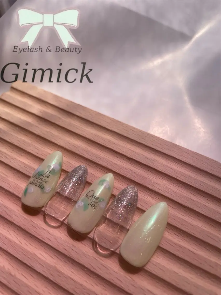 ネイル Gimick 🎀のネイルデザイン
