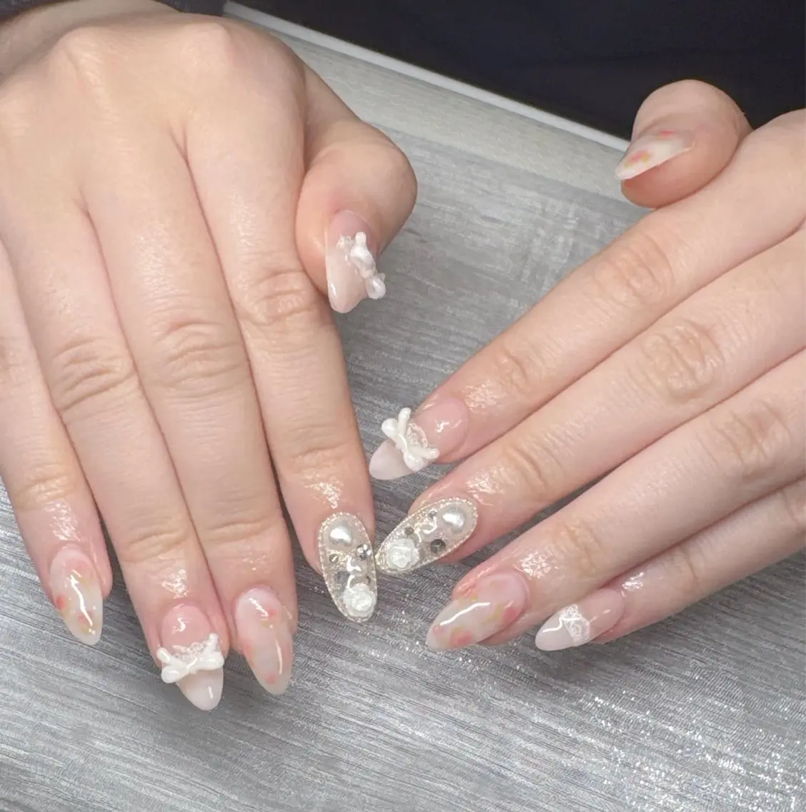 ネイル 長さ出し グラデーション 卒業式 キラキラネイル マグネットネイル ハンドネイル Lee Nailsのネイルデザイン