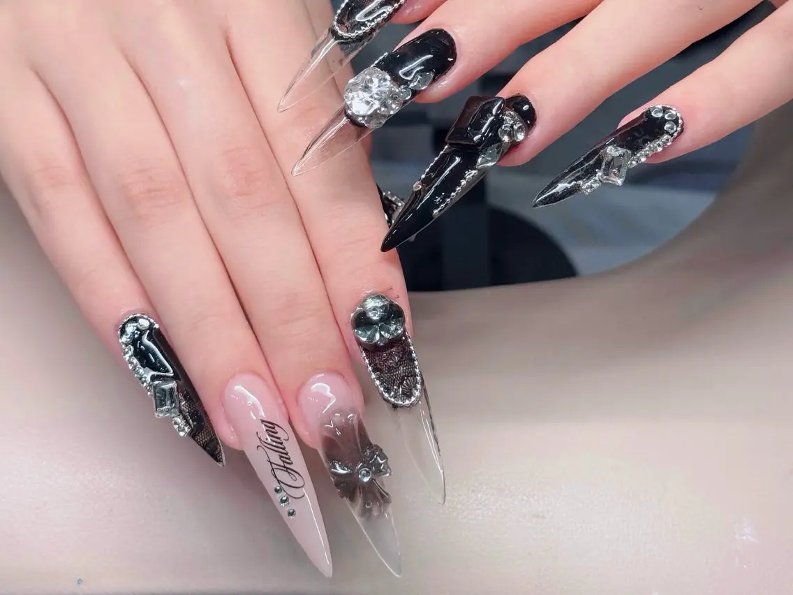 ネイル アートネイル 長さ出し グラデーション マグネットネイル 持ち込み Mi nailsのネイルデザイン
