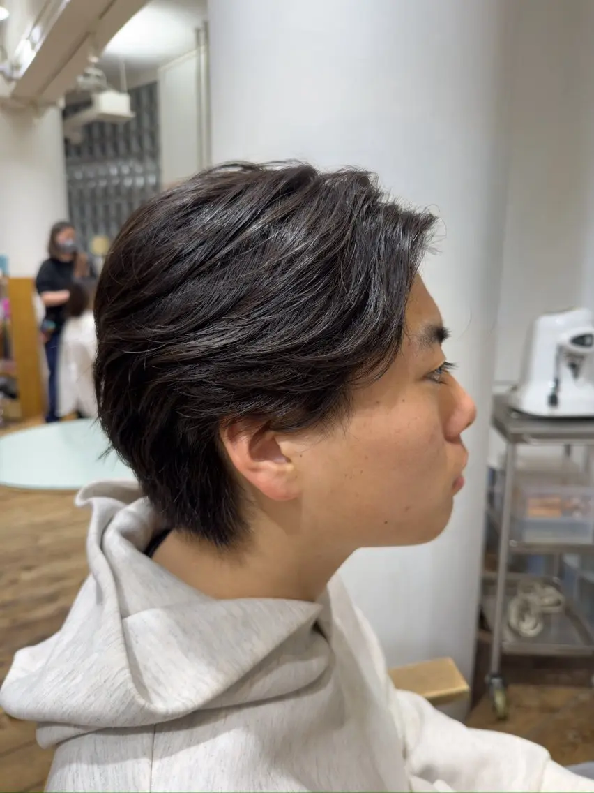 メンズ センターパート メンズウルフカット ウルフカット カット ヘアカラー えいじ｜ メンズ特化✂️のヘアスタイル