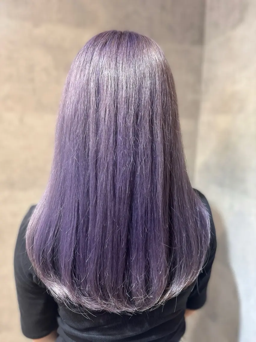 ロング アッシュ 顔まわりレイヤー ハッシュカット 学生 韓国風ヘア ヘアカラー 髪質改善池袋𓊆 大士𓊇ダブルカラーのヘアスタイル