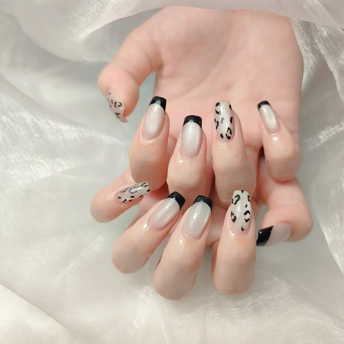 ネイル アニマル柄 ハンドネイル yuru calon nailのネイルデザイン