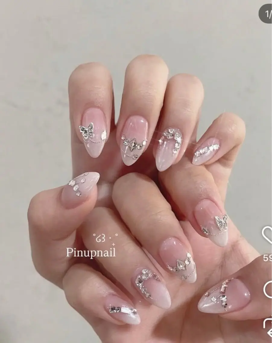 ネイル グラデーション ラメ(グリッター) マグネットネイル ミラーネイル ニュアンスネイル ハンドネイル Lumi de nailsのネイルデザイン