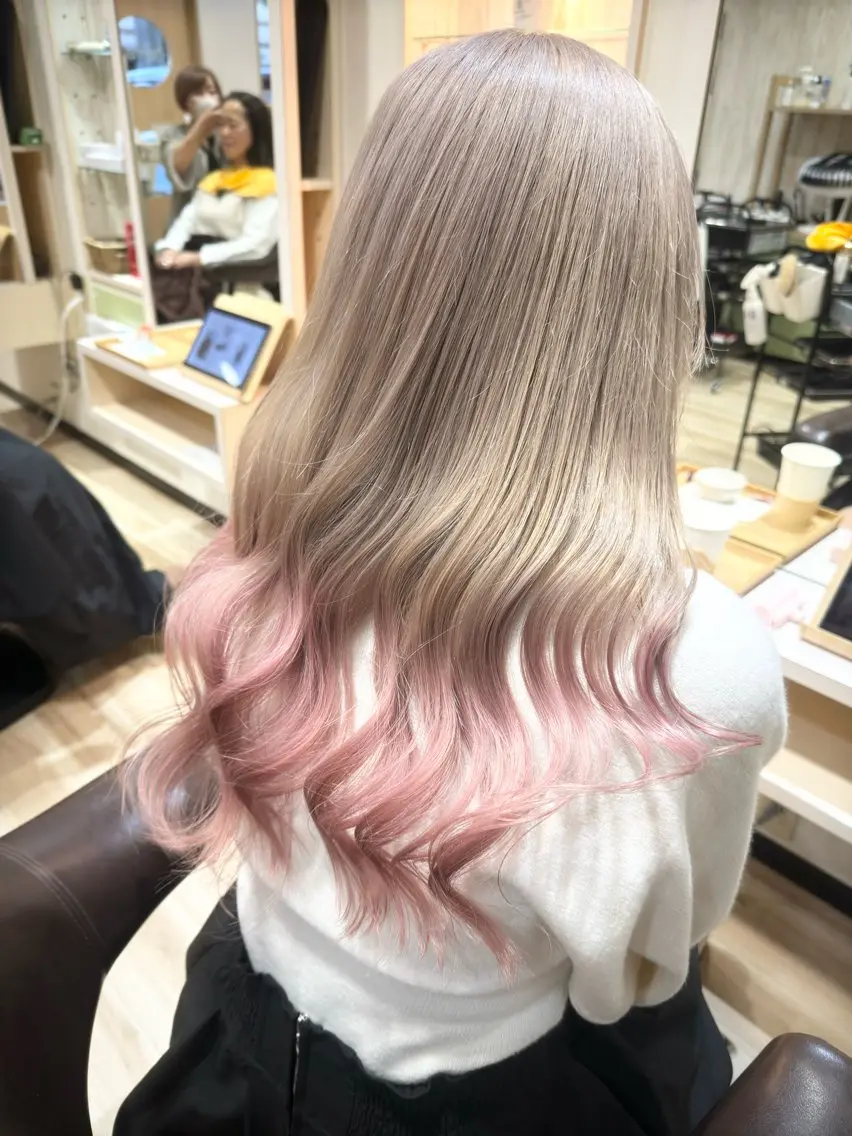 ロング カラー ブリーチ ケアブリーチ ダブルカラー グラデーションカラー ハイトーンカラー 🌈派手髪ハイトーン 🌈鈴木亮太🌈のヘアスタイル