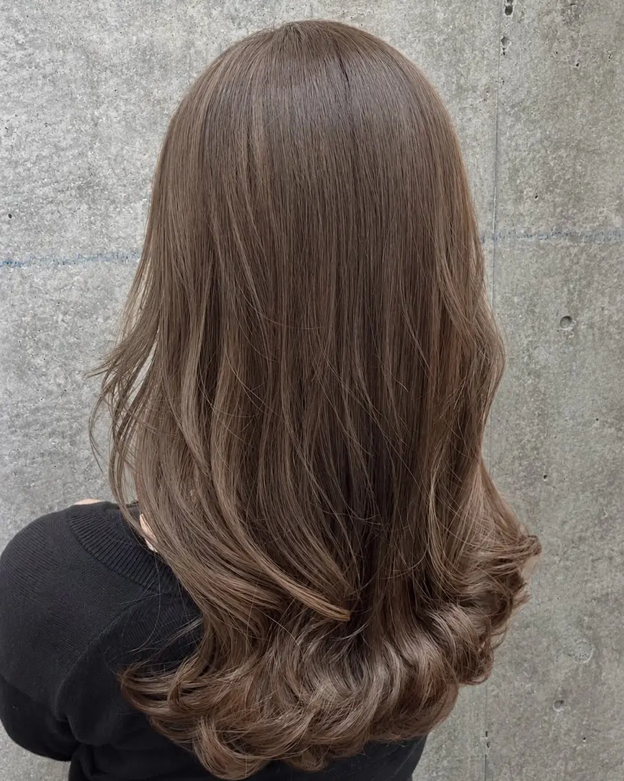 セミロング カラー ベージュカラー ヘアカラー トリートメント 萩原 凌✄のヘアスタイル