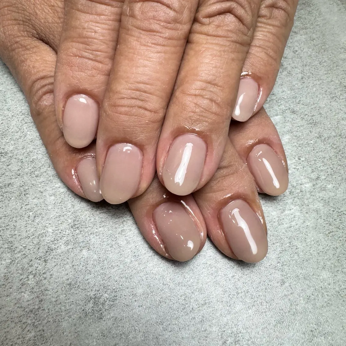 ネイル ワンカラーネイル MATATABI. kumiのネイルデザイン