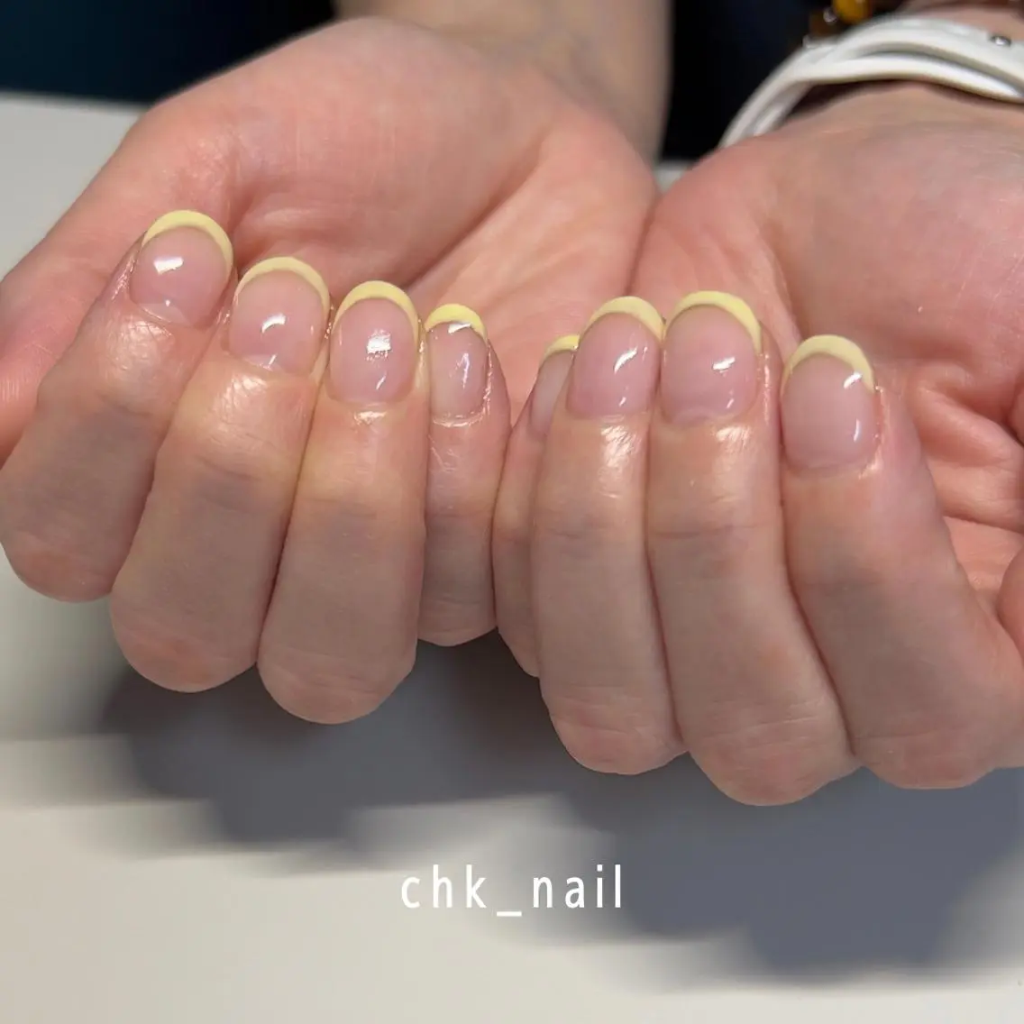 ネイル フレンチネイル 黄色 t chikaのネイルデザイン