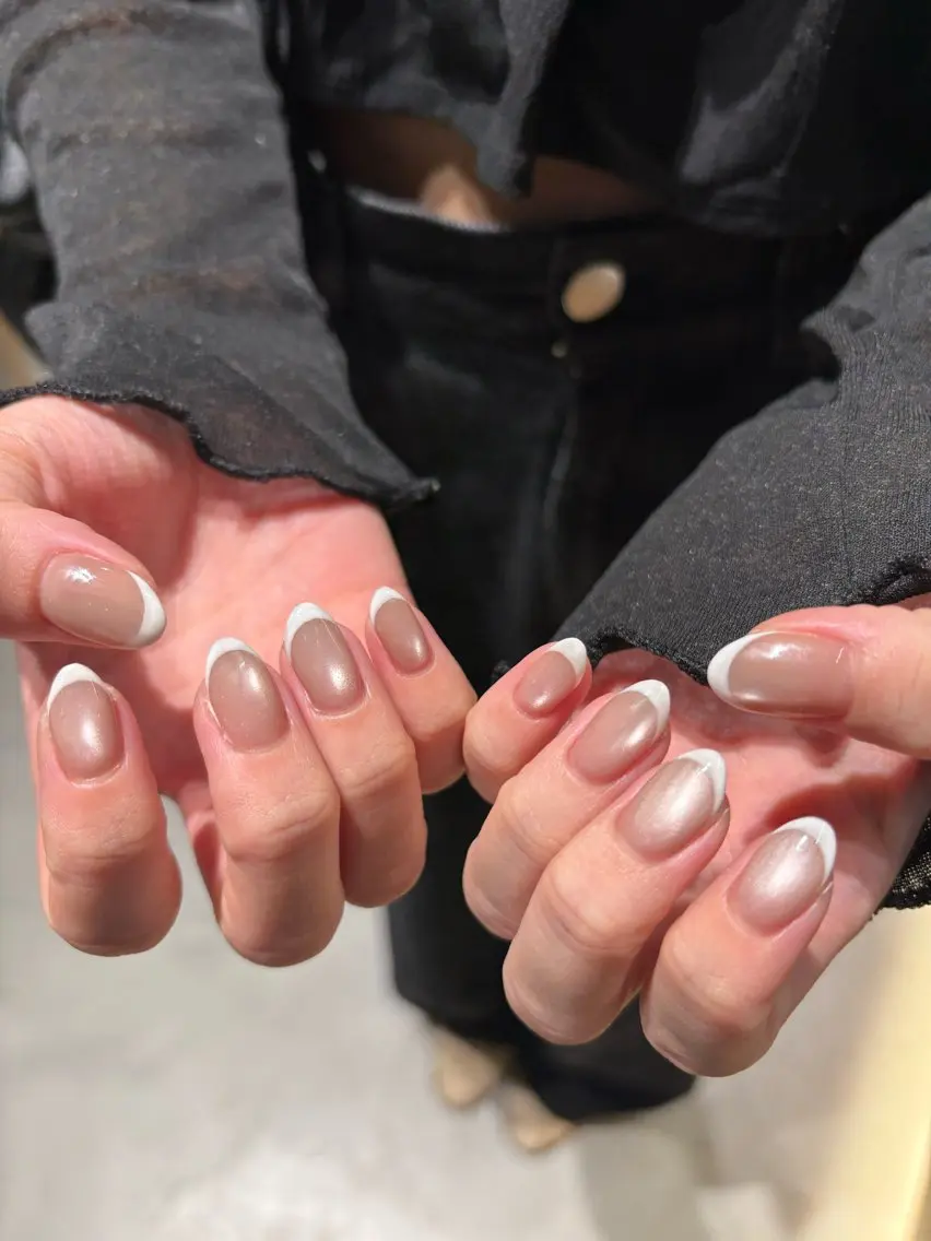 ネイル フレンチネイル マグネットネイル ハンドネイル Miura.H 🦋🫧のネイルデザイン