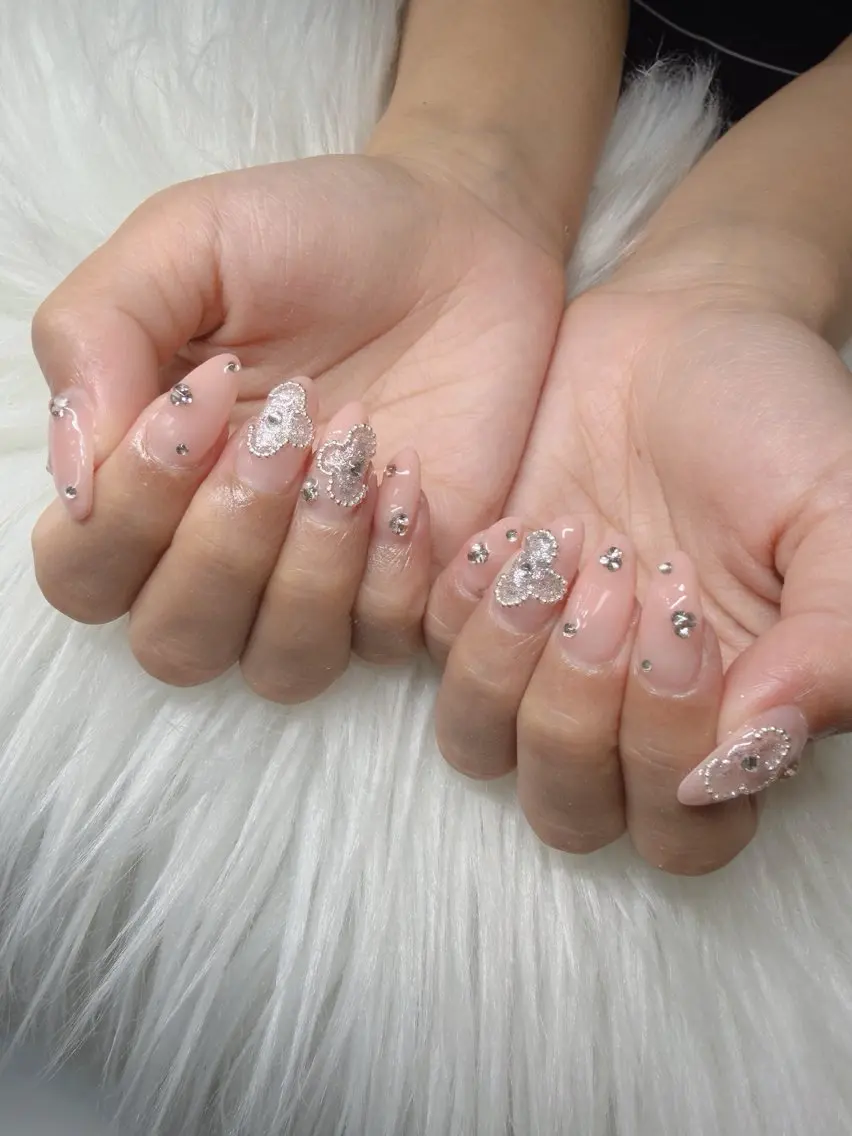 ネイル Lee Nailsのネイルデザイン