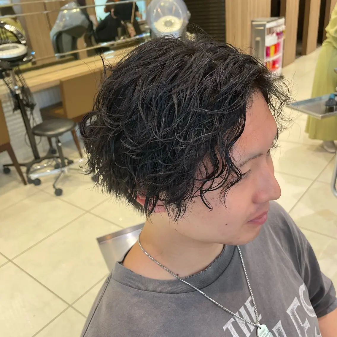 パーマ メンズ メンズパーマ 波巻きパーマ カルマ・ニュアンス/ 縮毛/レイヤーaoiのヘアスタイル