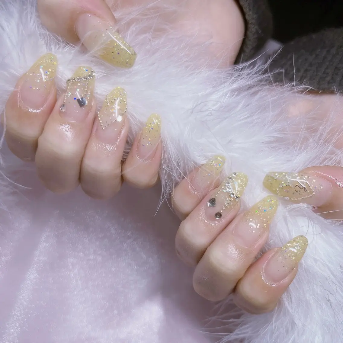 ネイル ハンドネイル CARAT カラットのネイルデザイン