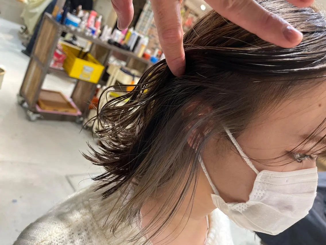 ミディアム カラー パーマ ヘアアレンジ メンズ キッズ ネイル マツエク・マツパ アイブロウ ベージュカラー ショコラベージュ イヤリングカラー グレージュ シルバー ヘアカラー トリートメント ⭐️ハイクオリティ カラー杉本雄志⭐️のヘアスタイル