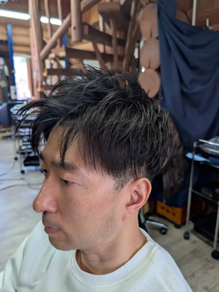 ショート メンズ カット 本田 圭輔のヘアスタイル