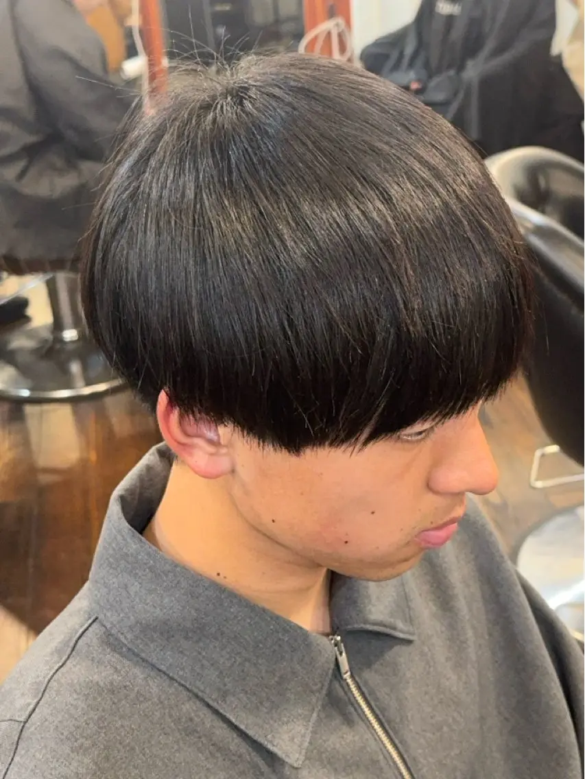ショート メンズ カット 縮毛矯正 ヘッドスパ men'sモテ 髪🫧シオンのヘアスタイル
