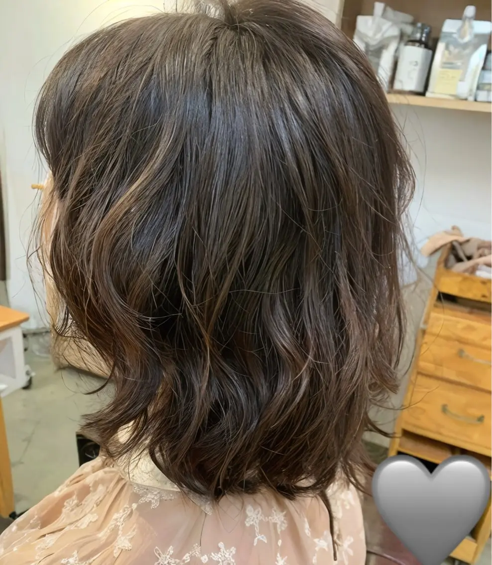 ミディアム パーマ ミディアムパーマ ボブ 縮毛矯正 秋山知穂🧸縮毛矯正 ショート新越谷南越谷のヘアスタイル